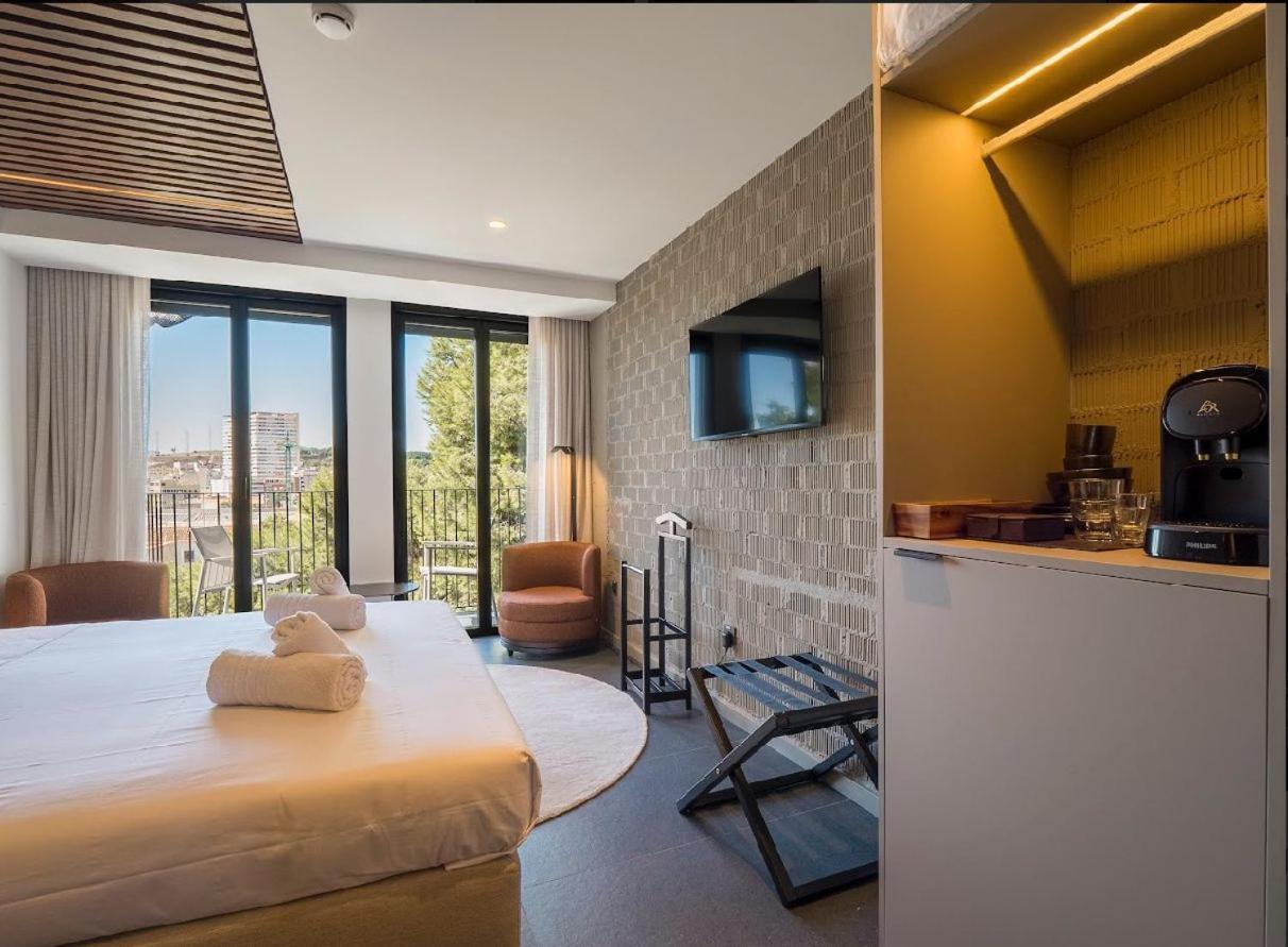 Tq 10 Boutique Aparthotel Alicante Bagian luar foto