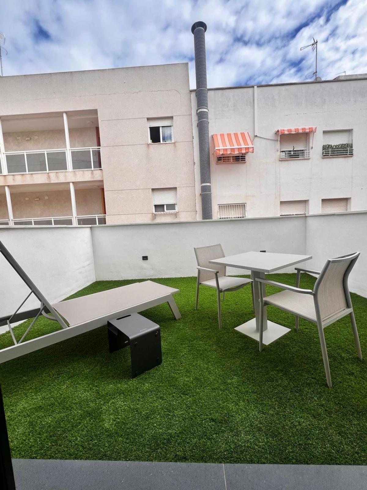 Tq 10 Boutique Aparthotel Alicante Bagian luar foto