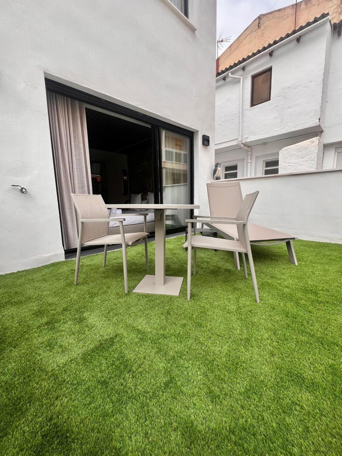 Tq 10 Boutique Aparthotel Alicante Bagian luar foto