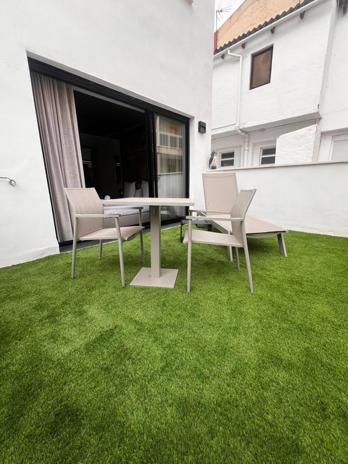 Tq 10 Boutique Aparthotel Alicante Bagian luar foto