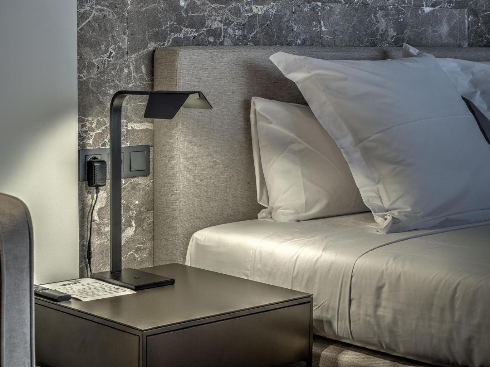 Tq 10 Boutique Aparthotel Alicante Bagian luar foto